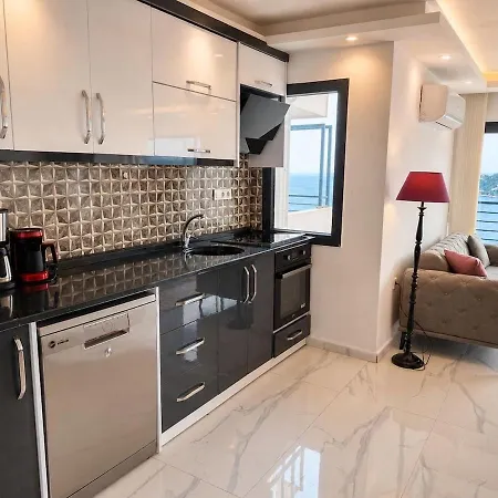 Serena Luxury Sea View Apartment