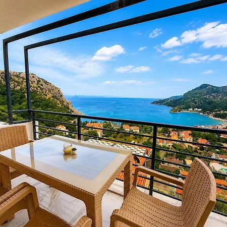 Serena Luxury Sea View Apartment *